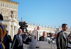 Папата призова онези които държат съдбата на войната в ръцете си да