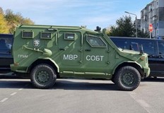 Целият район е отцепен има засилено полицейско присъствиеЕкипи на Специализирания