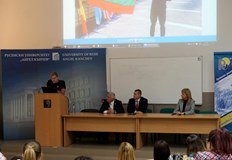 По време на мотивационния тренинг известния русенски плувец сподели за предизвикателствата и благотворителни инициативи