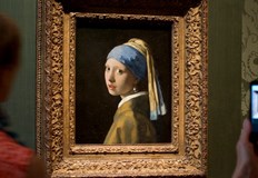 Шедьовърът на Йоханес Вермеер изложен в музей в Хага не е