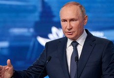 Руският президент окачестви думите на френския си колега като некоректни