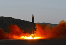 Пхенян е извършил над 40 ракетни теста от началото на годинаСеверна
