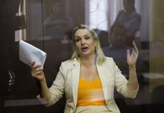 Новината дойде две седмици след като руските власти обявиха 44 годишната