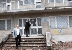 Предлагат сградата да бъде прехвърлена на Център за специална образователна