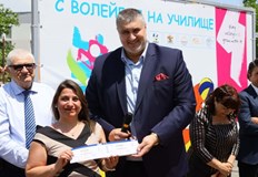 Волейболната федерация реализира множество проекти за спорт сред децата но