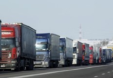 Обикновено се изнасят хранителни стоки и лекарства а се внася