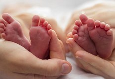 Младоженците са били на меден месец в БарселонаМладоженци спасиха бебета от горяща