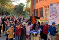 Двукратният рекордьор на Гинес е лице на кампанията Добрият пример И