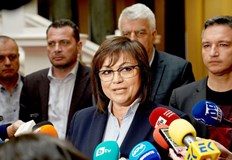 Корнелия Нинова не отрече но и не потвърди дали това