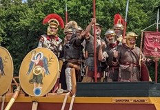 За всеки от екипажа ще бъдат осигурени тематични подаръциДнес 9