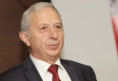 Според него изглеждаме като една не много стабилна държаваВ деня