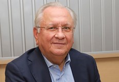 Анализаторът призова да се провери дали едни и същи лица не