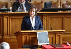 Аз не оттеглям кандидатурата на Кристиан Вигенин тъй като той отговаря