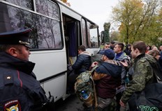 Властите обаче не уточняват причината за тези смъртни случаи нито