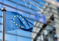 Санкциите включват таван на цените на руския петролЕС одобри днес