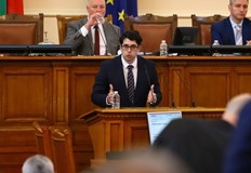 Според вицепремиера отказването от Еврозоната ще доведе до повишаване на лихвените