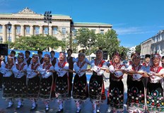 Децата те ще поднесат на зрителите богата и атрактивна програма