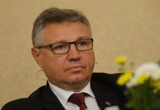 Само с избори промяната в България няма да се случиЯсно