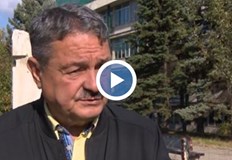 Доста хора едва свързват двата края но има и прослойка