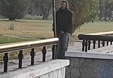 Мъжът следял децата сутрин до подлез на булевард  Ботевградско шосе Мъж със