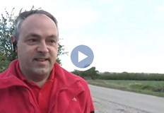 Открих банкнотите захвърлени до контейнер близо до бащината ми къщаКуриер