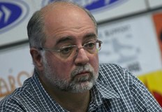 Стойчев Единственото което е възможно е краткосрочно обединяване около програмаКоментар