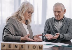 Министерството на финансите са подготвили алтернативен вариант на бюджета с дефицит от