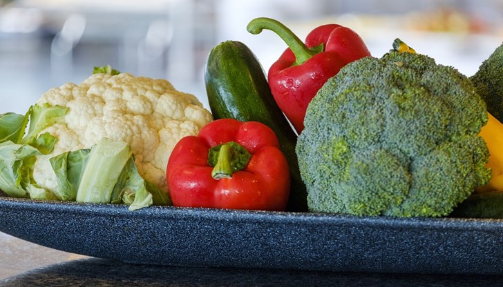 Много хора с изненада и известно недоверие приемат неоспоримия ботанически факт, че карфиолът е разновидност на зелето