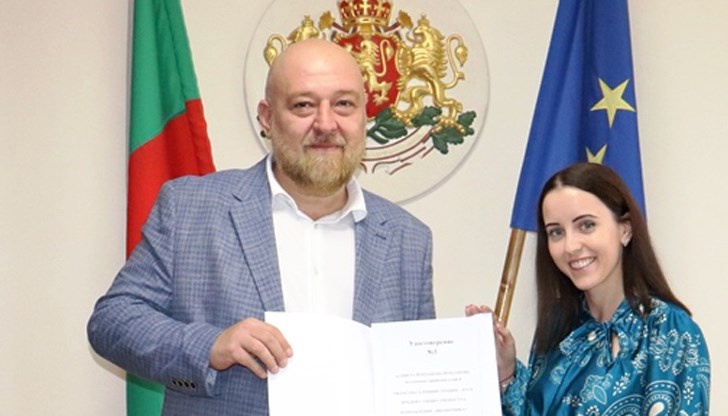 22-годишната Цвета Йорданова от Румънско-американския университет в Букурещ успешно приключи стажа си в Областна администрация – Русе