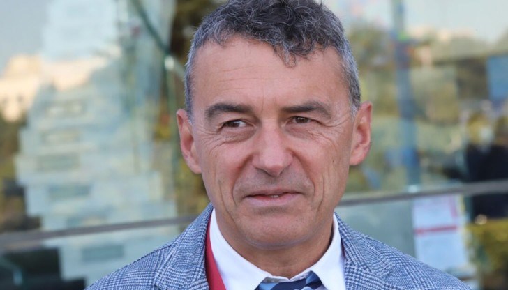 „Лекар на годината“ стана проф. д-р Иво Петров