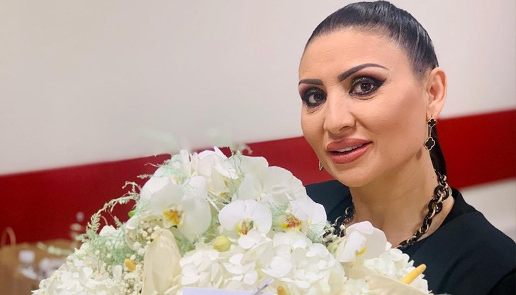 Снощи фолкзвездата направи голям концерт в зала "Арена Армеец"