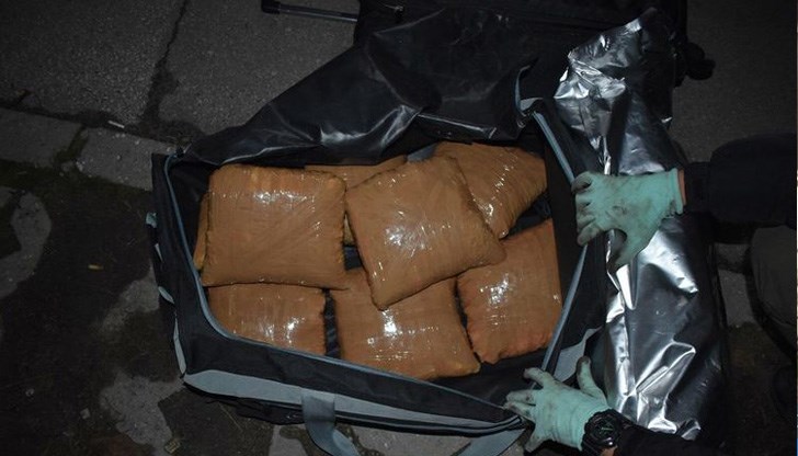 Билал Бербер е хванат с дрога през 2018 г. , но вместо наложените му 6 години затвор, той лежи само само 3 години и 7 месеца