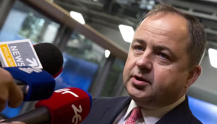 Конрад Шимански потвърди в сряда, че напуска поста си незабавно