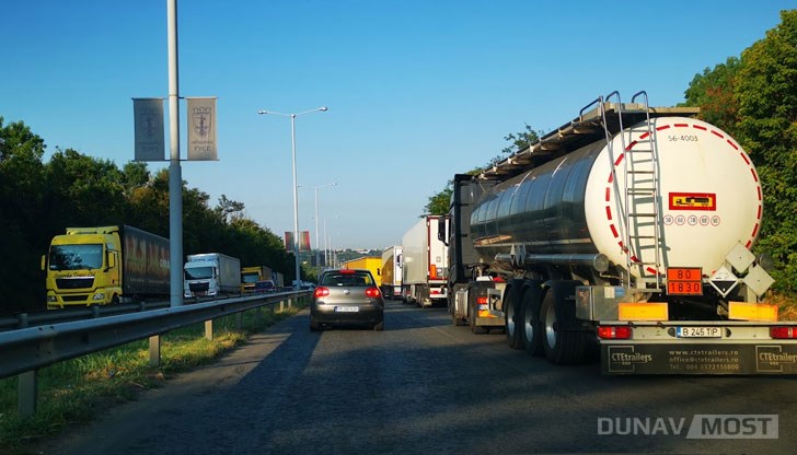 Водачите да шофират с повишено внимание Водачите да шофират с повишено внимание