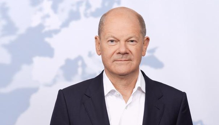 Германският канцлер говори пред делегатите на втория ден от конгреса на ПЕС в Берлин