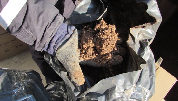 Акцизната стока е иззета от служителите на митницата