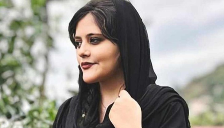 Те призовават за безпристрастно, ефективно и най-вече независимо разследване на нейното изтезание и трагично убийство Те призовават за безпристрастно, ефективно и най-вече независимо разследване на нейното изтезание и трагично убийство