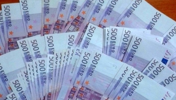 При друга проверка на ГКПП Дунав мост 2 са се натъкнали на 60 000 недекларирани британски паунда При друга проверка на ГКПП Дунав мост 2 са се натъкнали на 60 000 недекларирани британски паунда