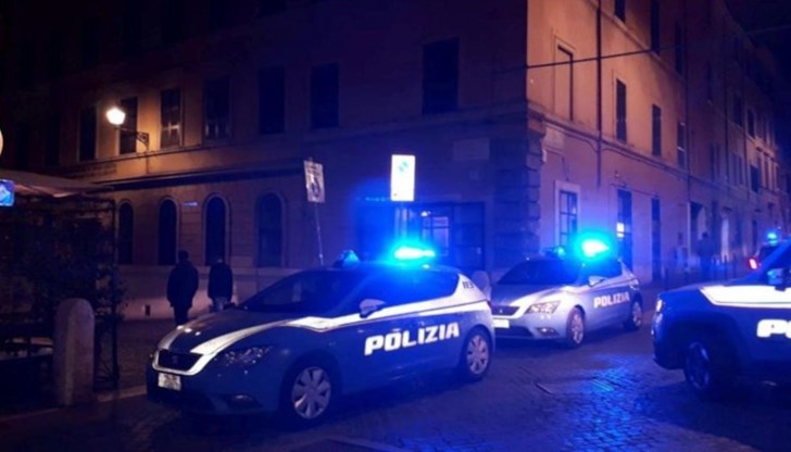 Един човек загина и няколко са ранени след като са били намушкани с нож в Италия