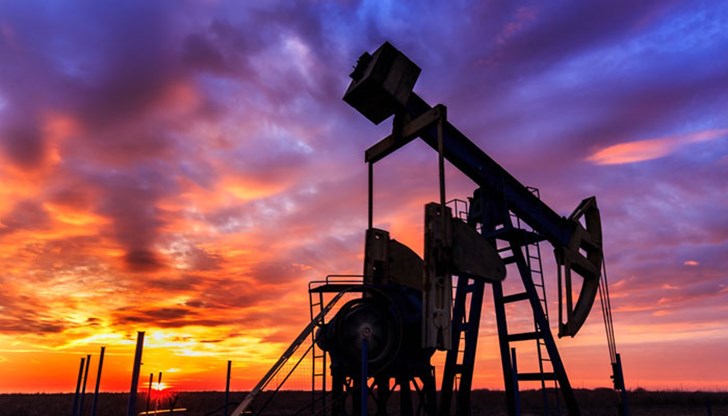 Търсенето на суров петрол остава слабо поради ограничената икономическа активност