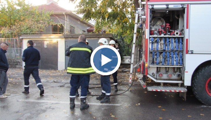 Момичето е с изгаряния в областта на долните крайници