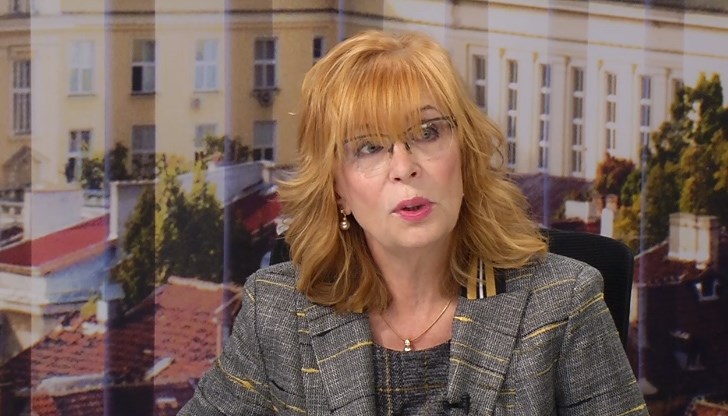 Допускате ли, че всичко което се случва и ще се случи не е предвидено и проиграно?