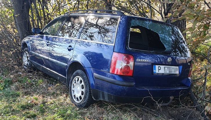 Лекият автомобил се намира на километър от ДЗС, в посока Варна