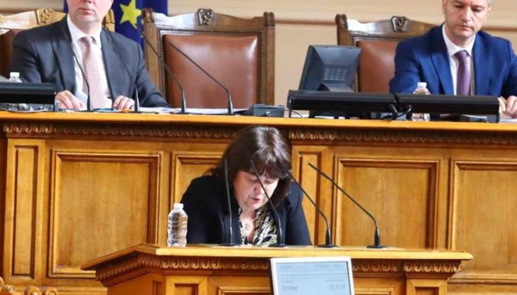 БСП отхвърли идеята на ГЕРБ за обсъждане на финансовия закон с президента БСП отхвърли идеята на ГЕРБ за обсъждане на финансовия закон с президента