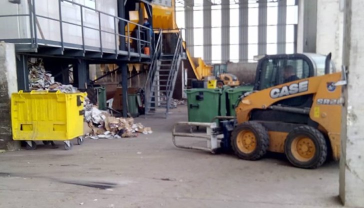 Инсталацията е изградена на повече от 100 хиляди кв. метра