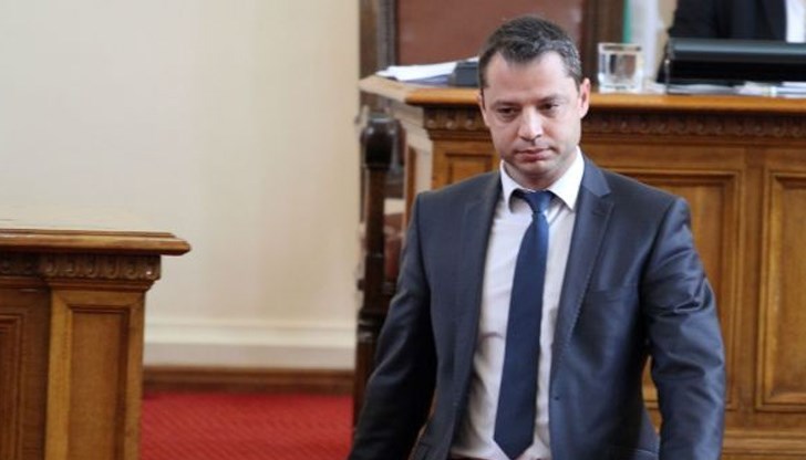 Според него Вежди Рашидов е кандидатът на повече от 50% от народните представители и е изключително сполучлив избор