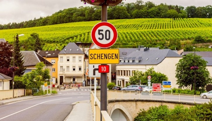 "Не може българите да бъдат втора категория европейци", смята Румен Радев "Не може българите да бъдат втора категория европейци", смята Румен Радев