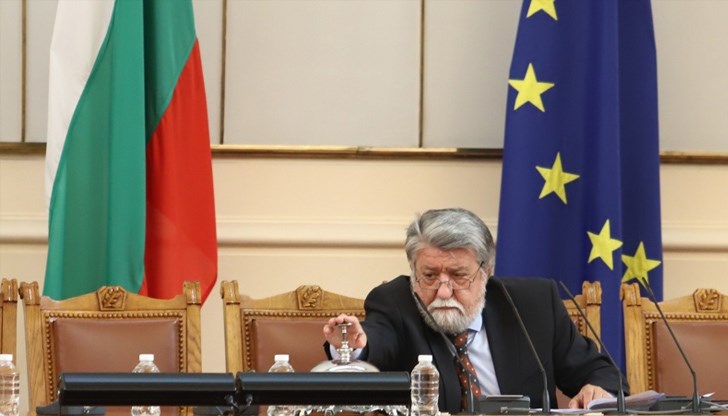 Депутатите ще се съберат отново утре Депутатите ще се съберат отново утре