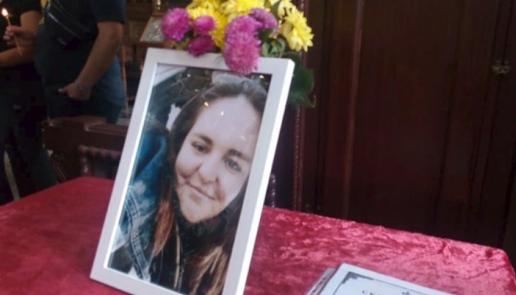 Младото момиче загина при тежка катастрофа в Шумен
