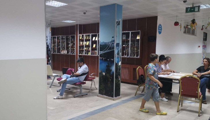 От пресцентъра на партията заявиха, че нарушенията са регистрирани в платформата "Ти броиш"